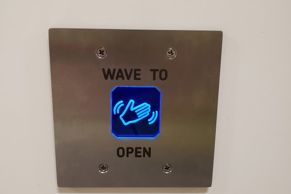 Auto-Door-Accessory_Wave-Plate-1
